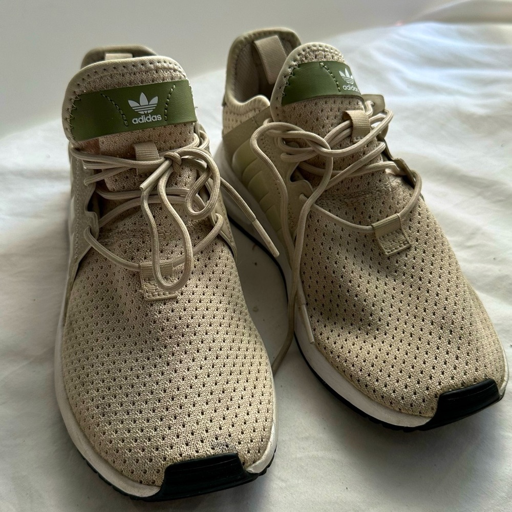 Adidas Shoes Size 5 Cream White Tennis Fitness